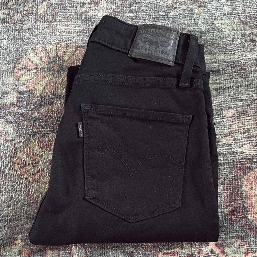 Levi’s | 725 High Rise Bootcut | 26